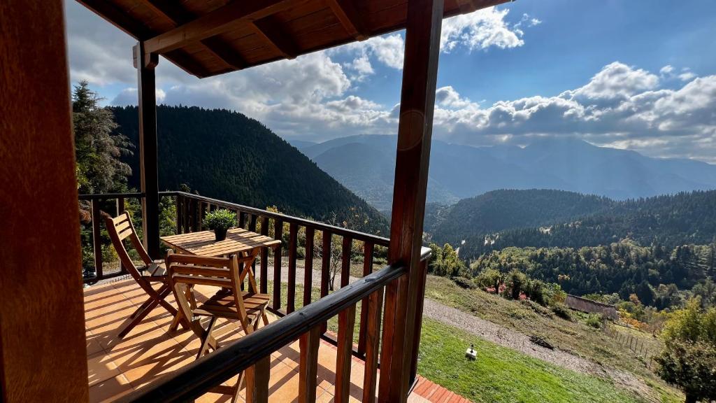Fotografia z galérie ubytovania Petrini Villa v destinácii Nóstimon