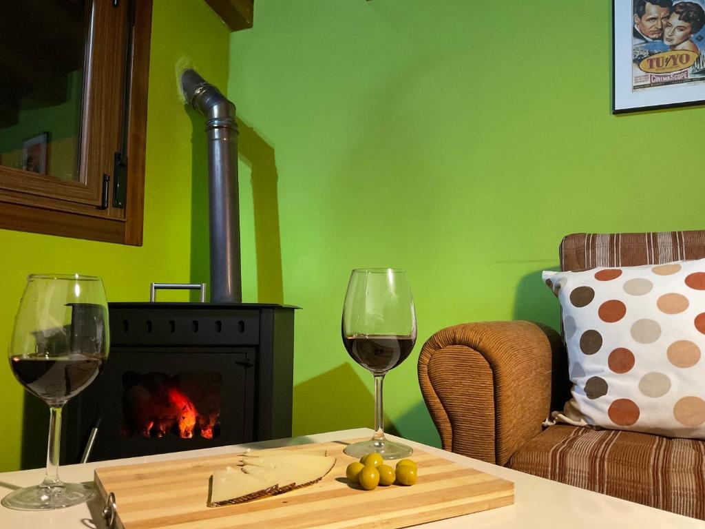 Nápoje v ubytovaní Tranquila casita de invitados en Vigo con chimenea