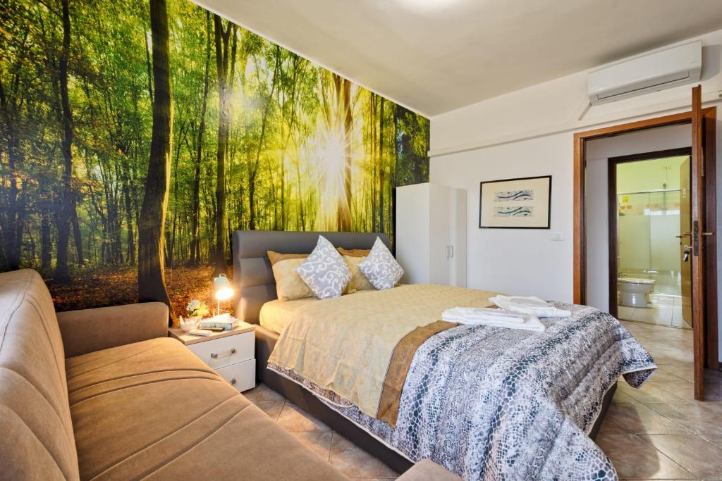 Łóżko lub łóżka w pokoju w obiekcie Venice Grand Canal Apartment