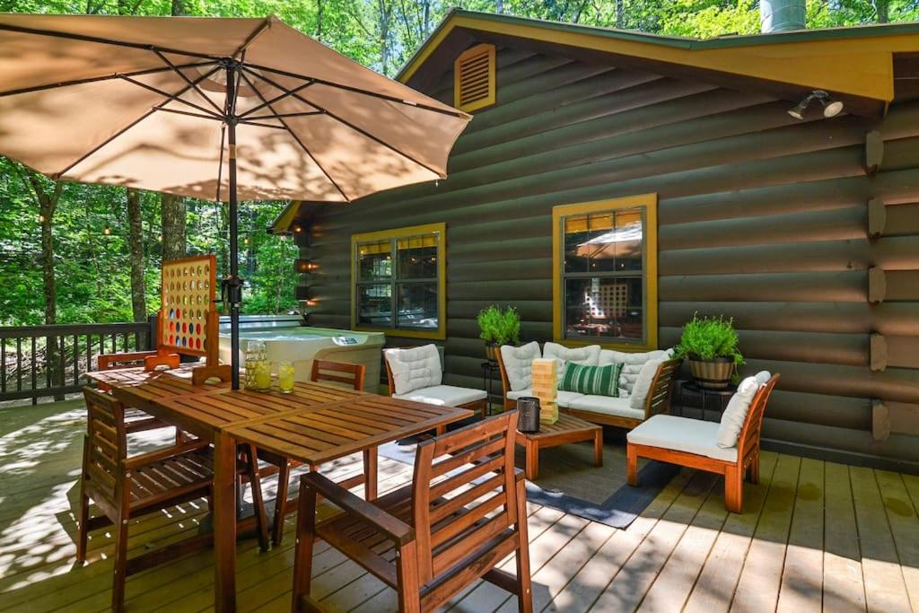 Vườn quanh Peaceful nature getaway- with HOT TUB & fire pit