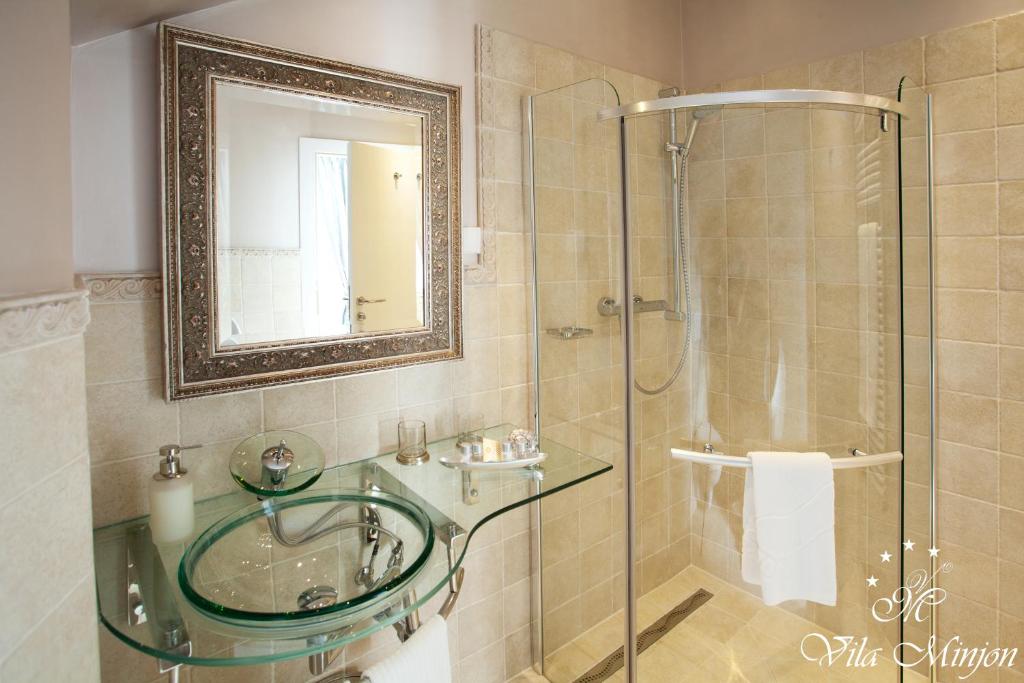 Luxury Rooms Minjon - 豪华双人间，带额外的床