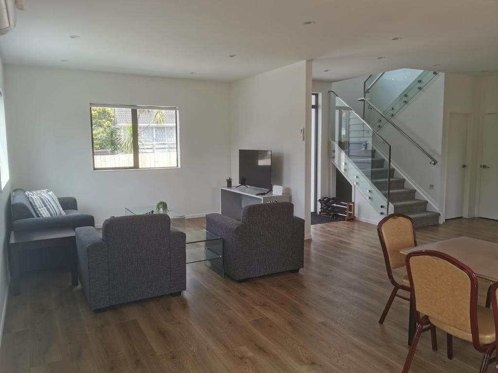 Stunning Stay In Papatoetoe Auckland - Huis Met Vijf Slaapkamers