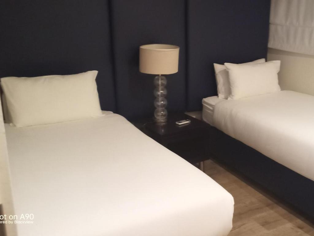 Genesis - Hotels - 