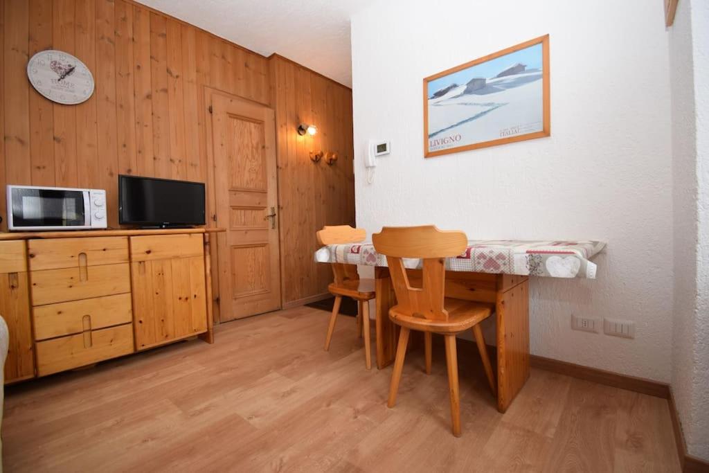 Кухня или мини-кухня в Livigno Nest
