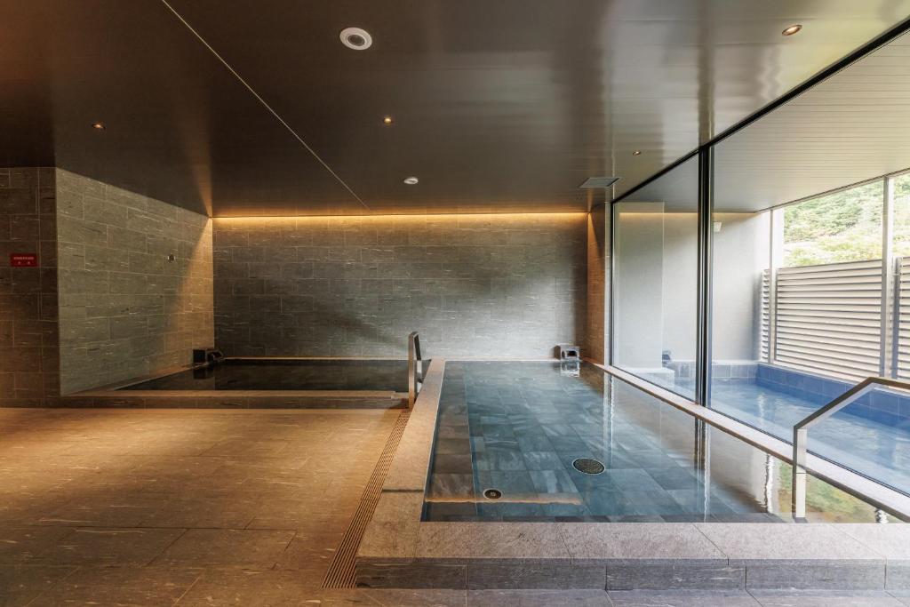 Bazén v ubytování Minakami Onsen Aratashi Minakami nebo v jeho okolí