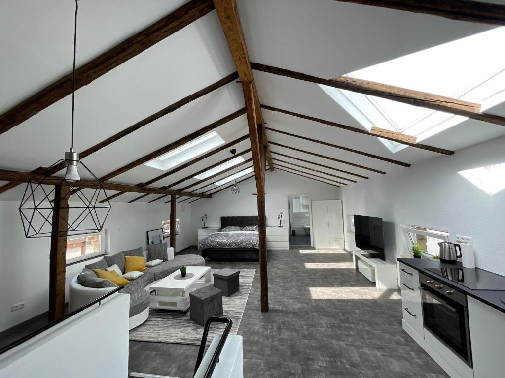 Kuchyň nebo kuchyňský kout v ubytování GLEIS 13 - THE LOFT im ehemaligen Lokschuppen