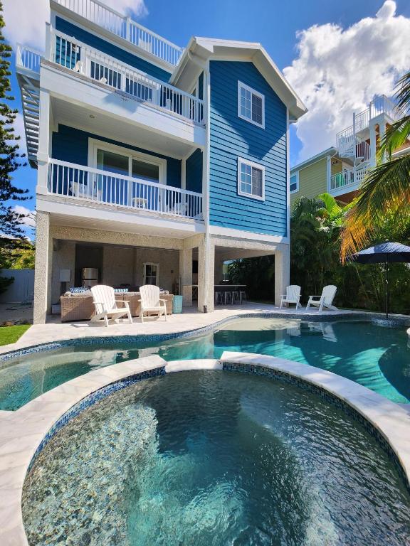 7 Bedroom Private Pool Spa Home Walking distance to Beach home, Holmes  Beach – Updated 2023 Prices