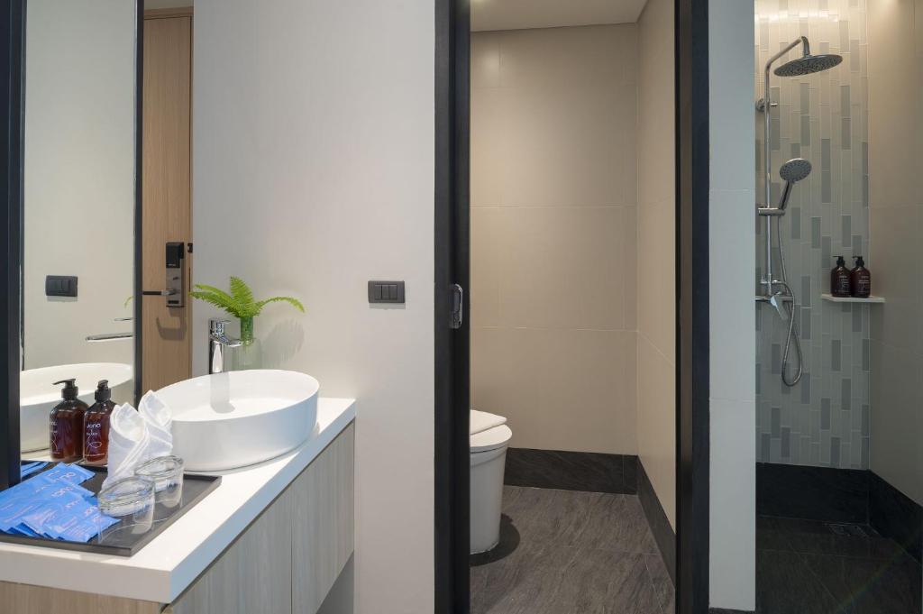 JonoX Phuket Karon Hotel - 10