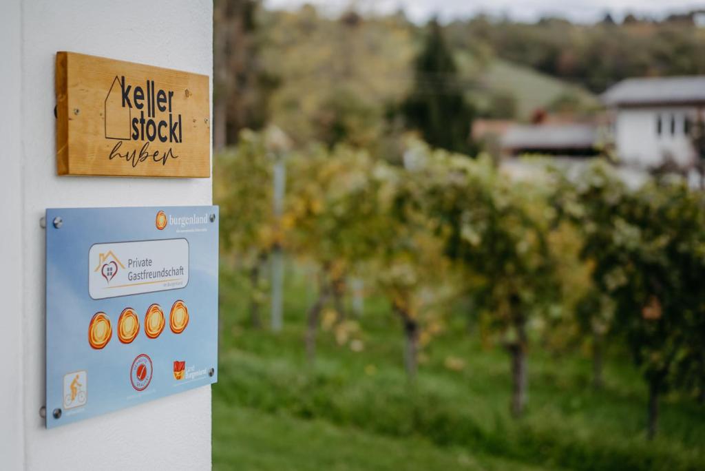 Kellerstöckl Huber in Eisenberg tanúsítványa, márkajelzése vagy díja