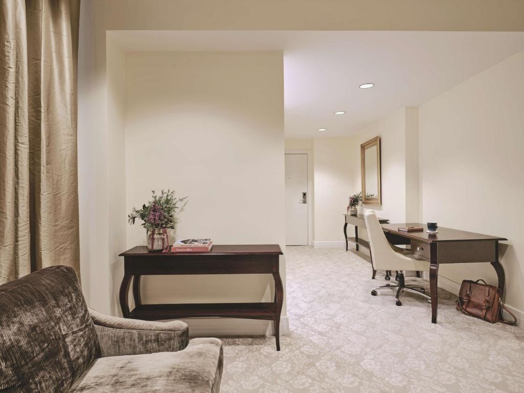 Posezení v ubytování Rendezvous Hotel Melbourne