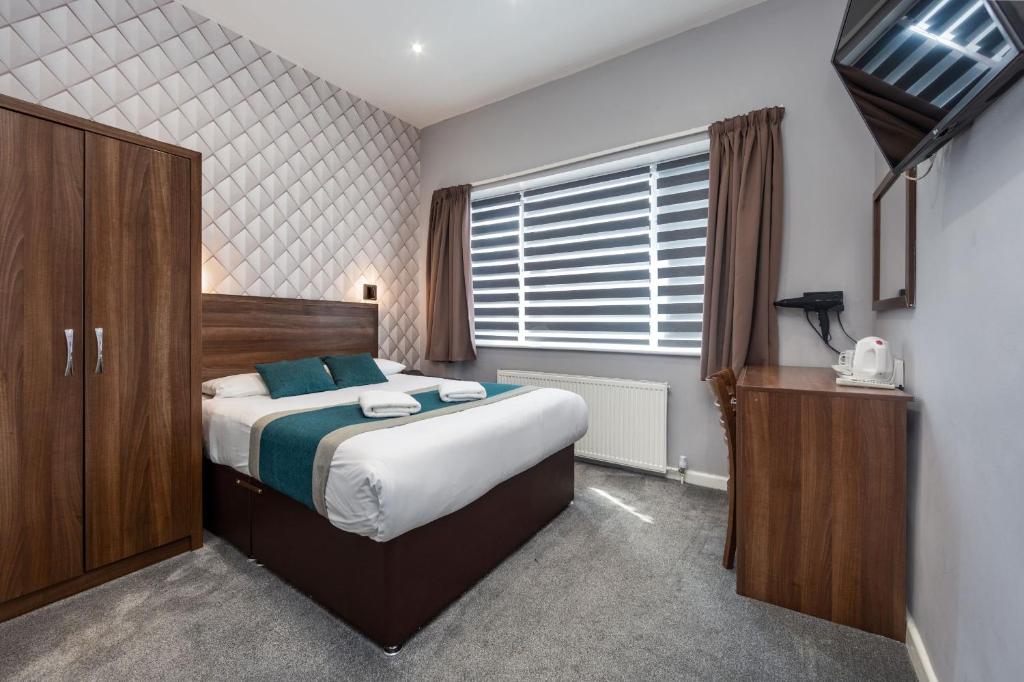 King Solomon Hotel- Golders Green - Resim 19