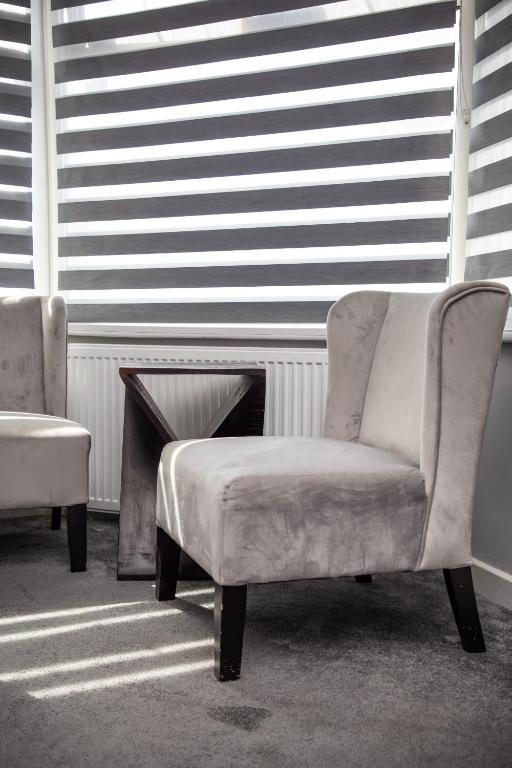 King Solomon Hotel- Golders Green - Resim 22