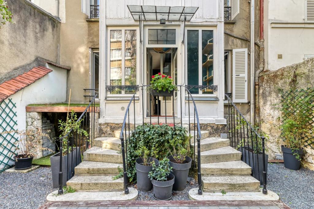 Zdjęcie z galerii obiektu Maison 60m² avec jardin de 90m² au centre de Paris w Paryżu