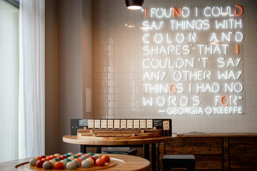 Hotel Indigo - Madison Downtown by IHG photo