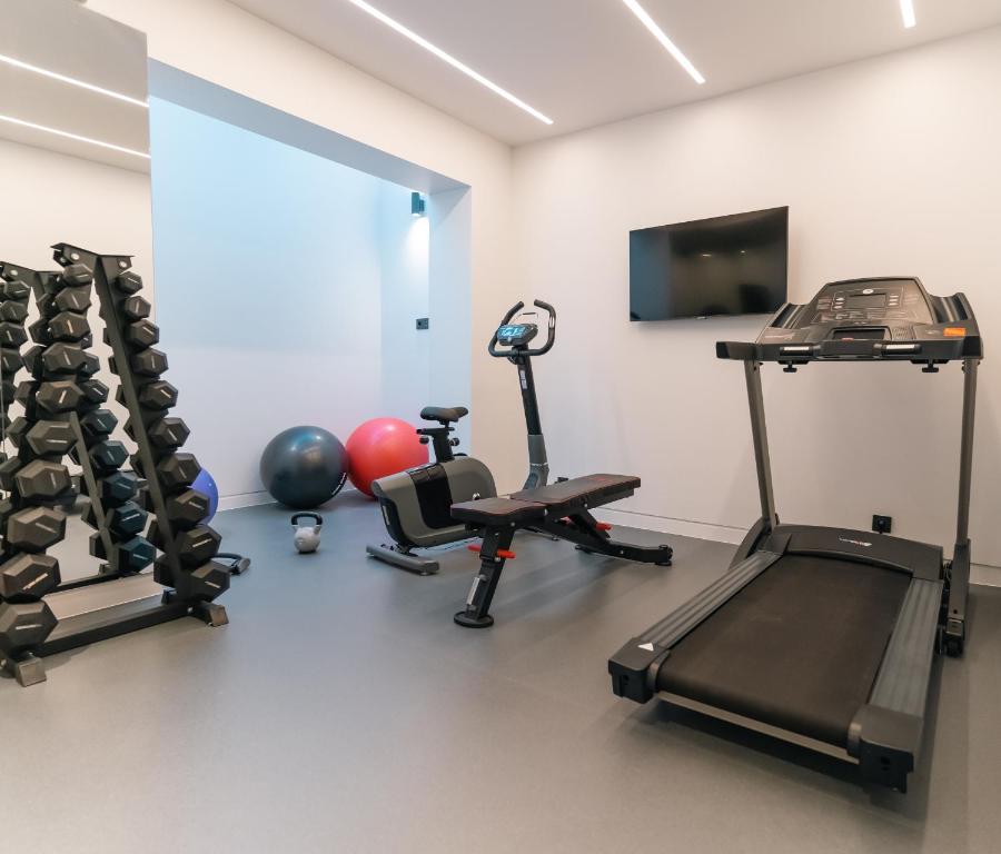 The fitness centre and/or fitness facilities at Neoma