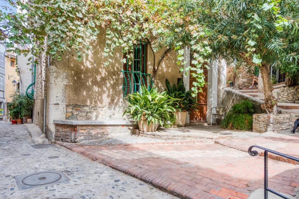 Κήπος έξω από το Appartement Rochalice - Welkeys