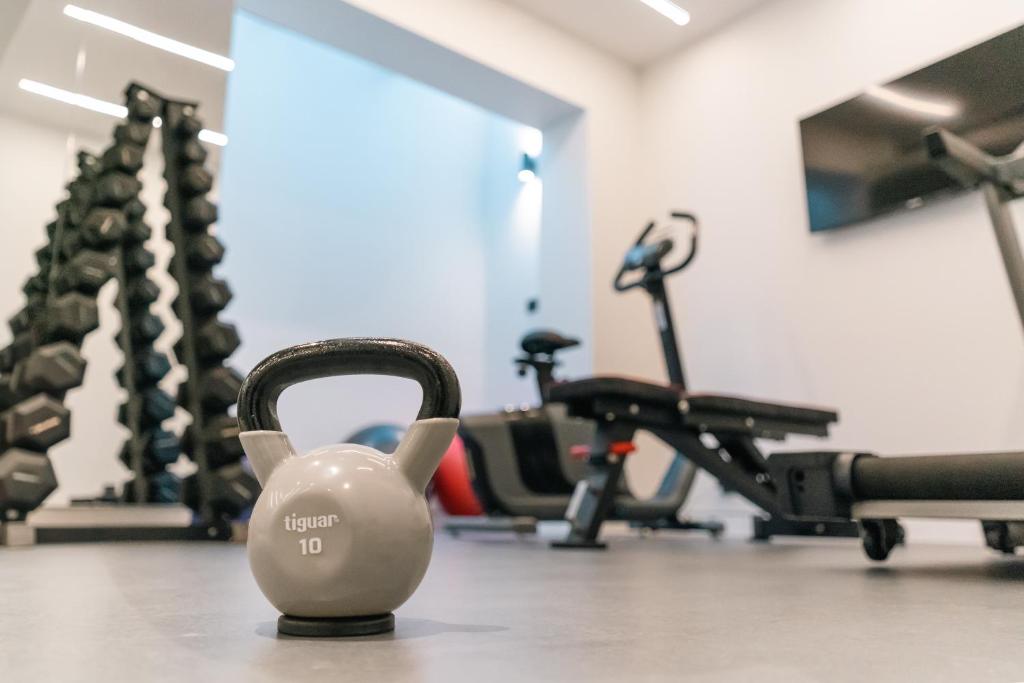 The fitness centre and/or fitness facilities at Neoma