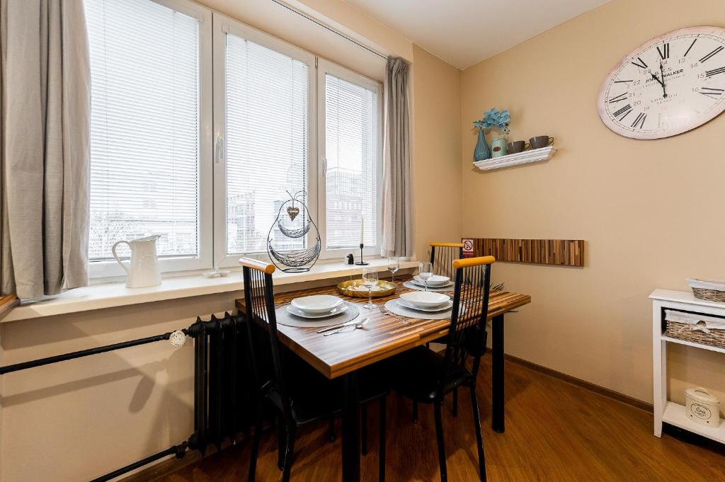 Kuchyňa alebo kuchynka v ubytovaní Old Town Vintage Apartment Sturova