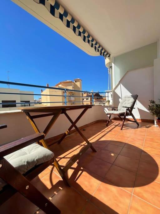 Balkón nebo terasa v ubytování South facing 1 bed apartment, near beach