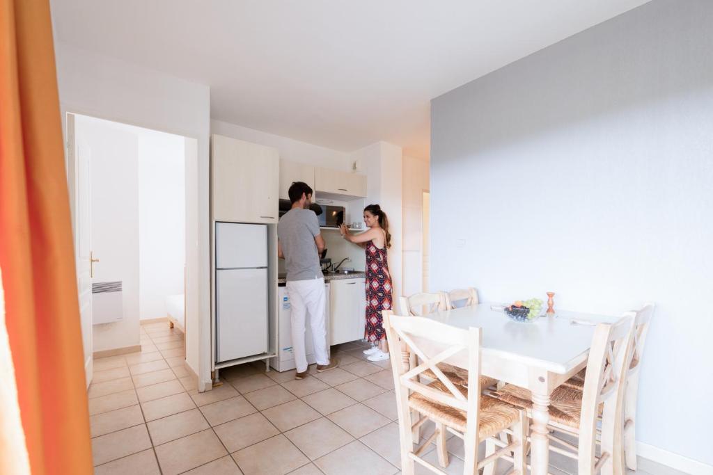 Garden & City Les Bastides de Grimaud - Three-Bedroom Apartment