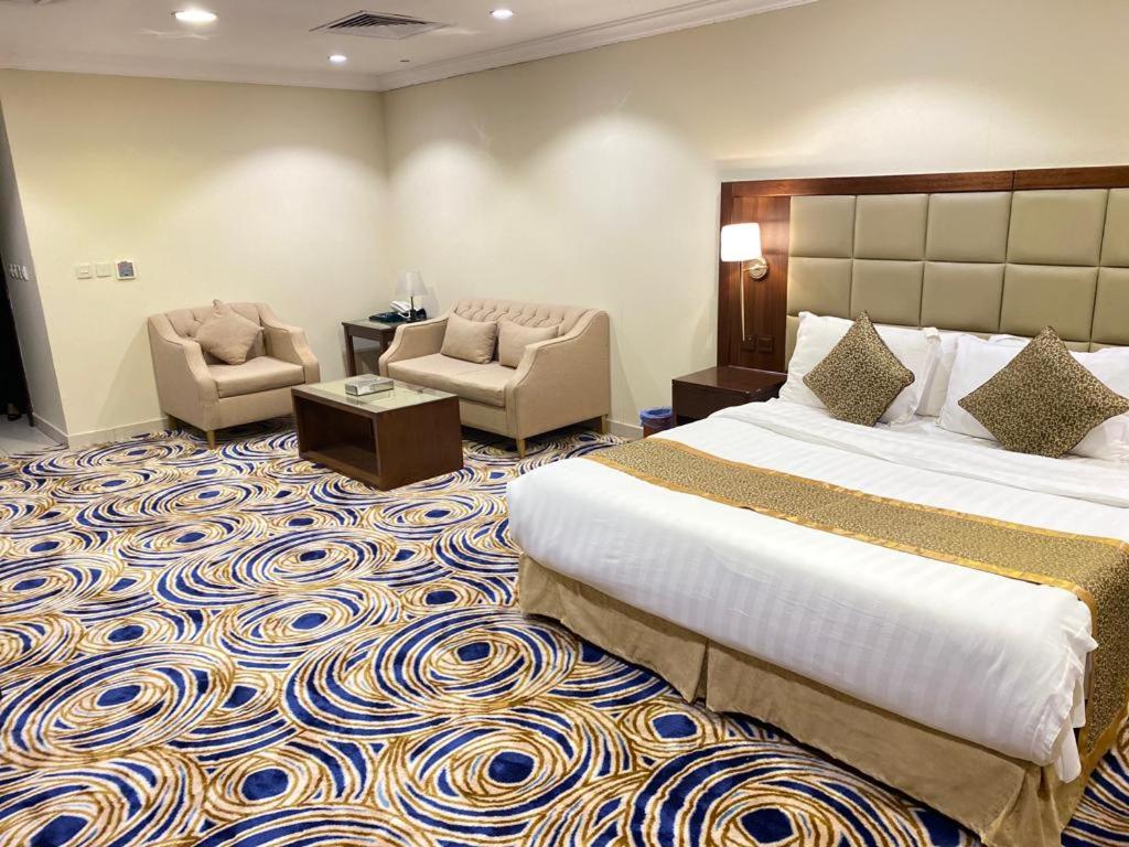 Al Jury Residence Hotel Suites - Deluxe King Room