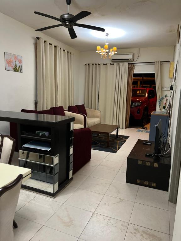 Azlina Homestay Jerantut - Housity