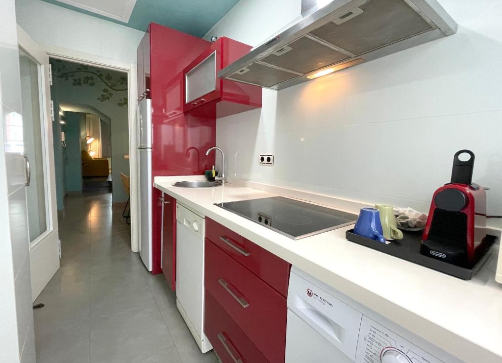 Kuchyň nebo kuchyňský kout v ubytování Ritual Sevilla Suites - Malaver 23