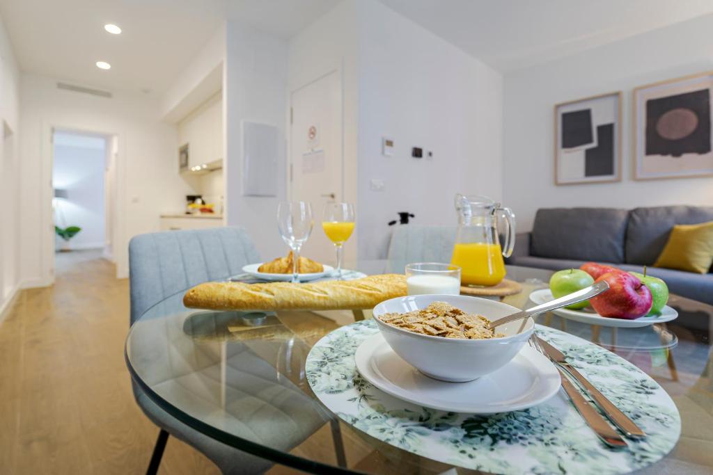 Feelathome Castilla Apartments - 9