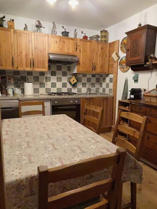 Kuchyň nebo kuchyňský kout v ubytování Masetto Savelle - Vivere come in una fiaba