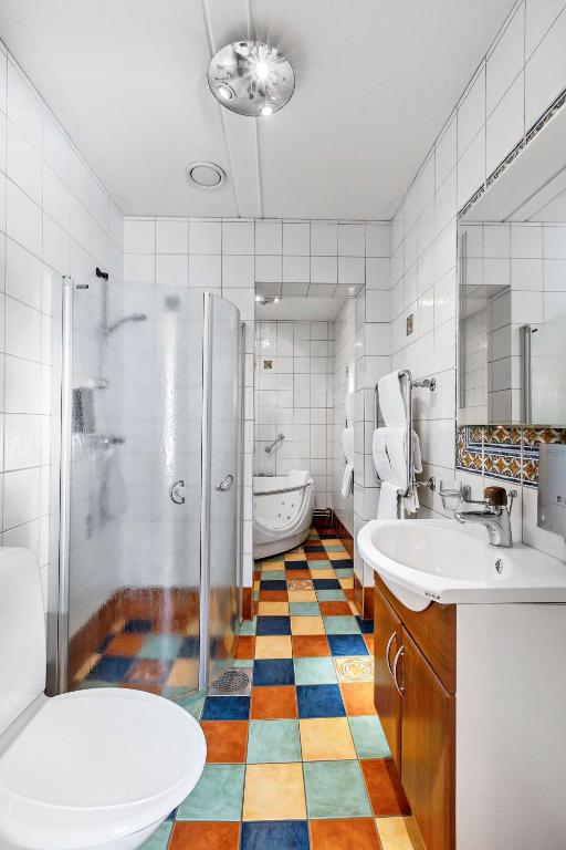 Koupelna v ubytování Best Western Hotel Norra Vattern