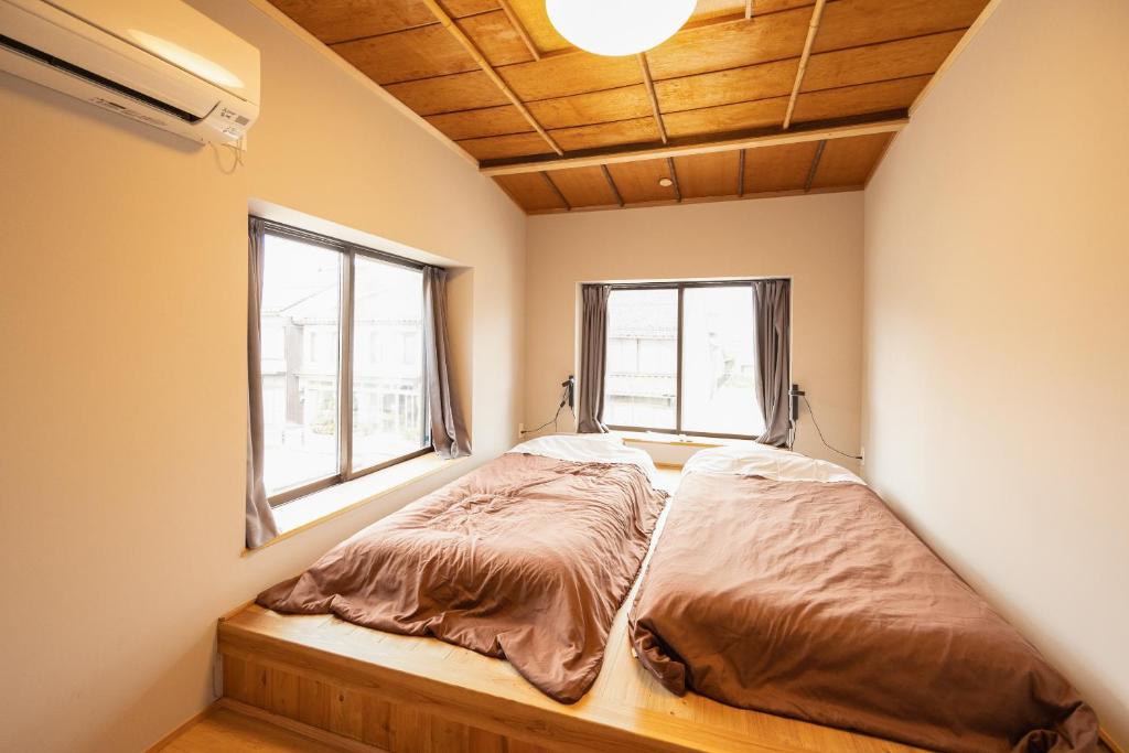 Postel nebo postele na pokoji v ubytování HOSTEL perch