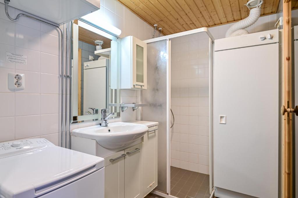 Koupelna v ubytování Ylläs Saaga Ski Chalets 2