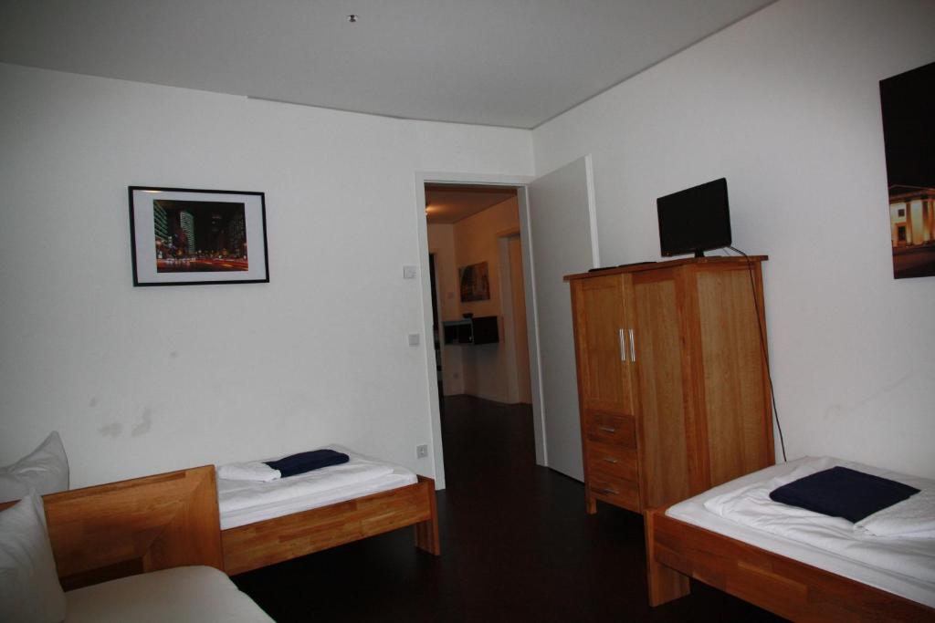 Holiday at Alexanderplatz Apartments - 8