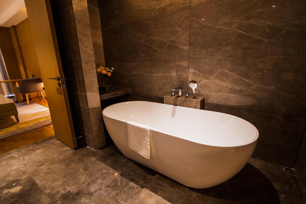 Howard Johnson by Wyndham Lanting Hotel Ningbo - Deluxe King Suite - Non Fumatori
