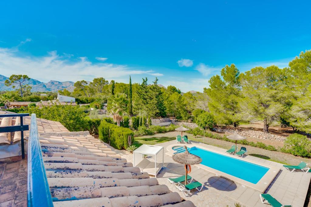 Bazén v ubytovaní Finca LA CASETA Pollensa by Mallorca Villa Selection alebo v jeho blízkosti