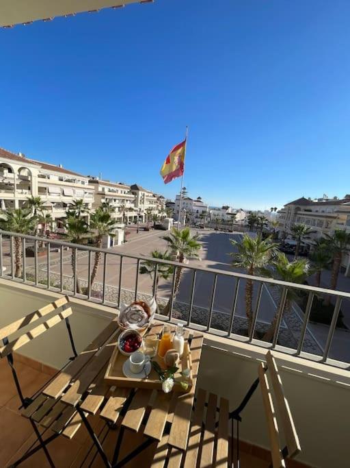 A balcony or terrace at Casa Ohana Apartamento espacioso en el corazón de Nerja