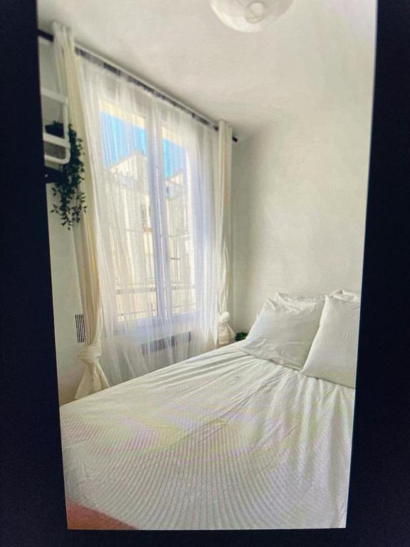 Cute one bedroom in Le Marais - One-Bedroom Apartment