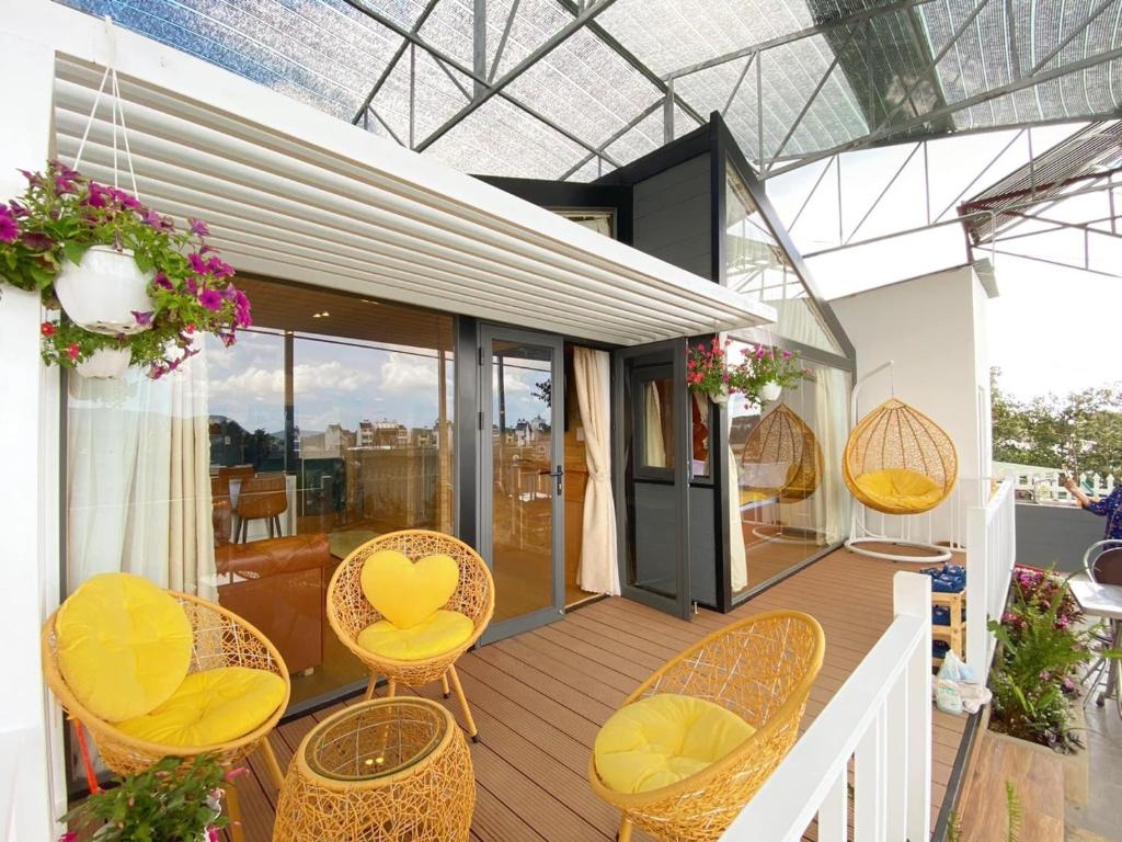 Ban công/sân hiên tại Ngọc Nguyên Homestay