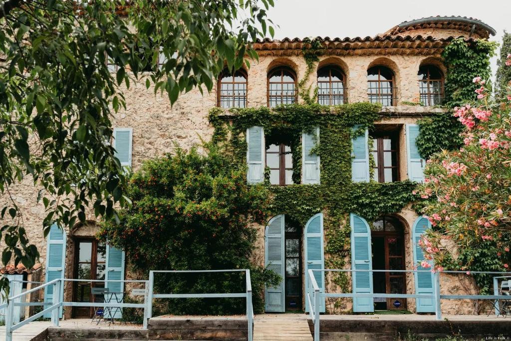 Domaine des Bruguières - Housity