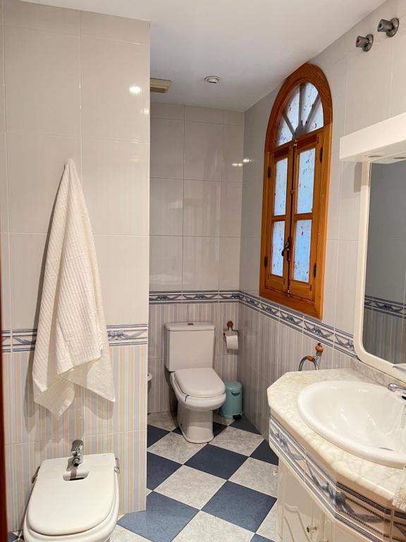La casa de Lola - Habitación Gemela Con Baño Compartido
