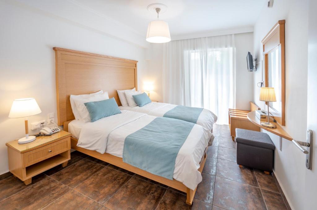 Peridis Family Resort - 19