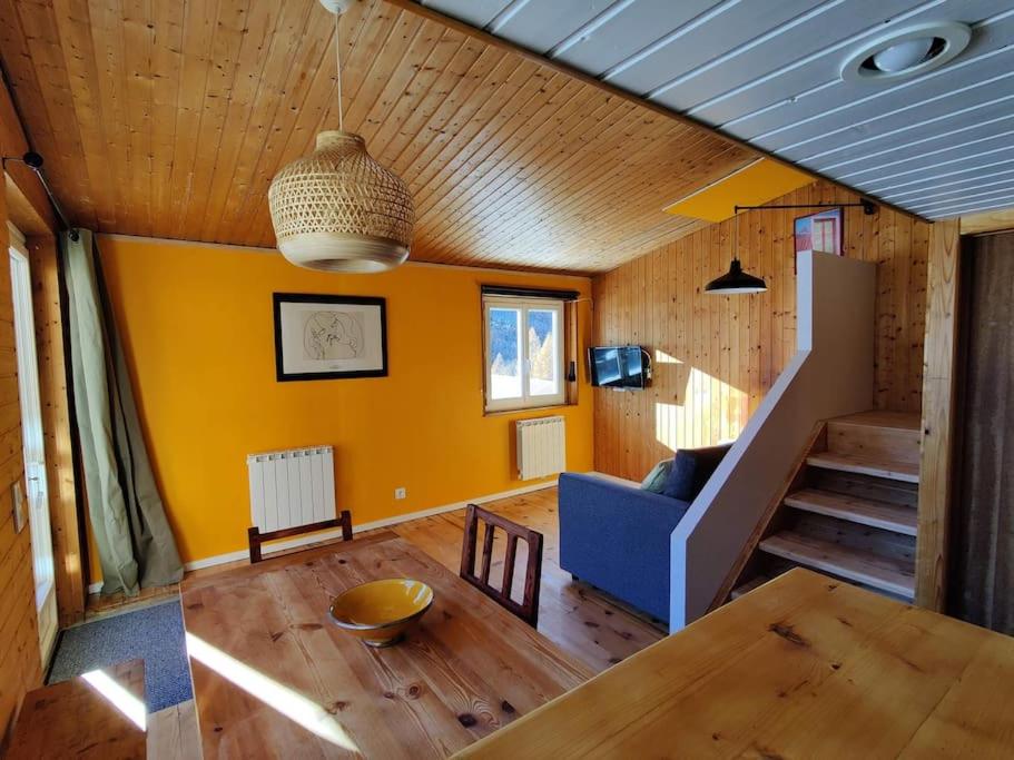 Posedenie v ubytovaní Chalet Ailleurs Appartement à Molines en Queyras