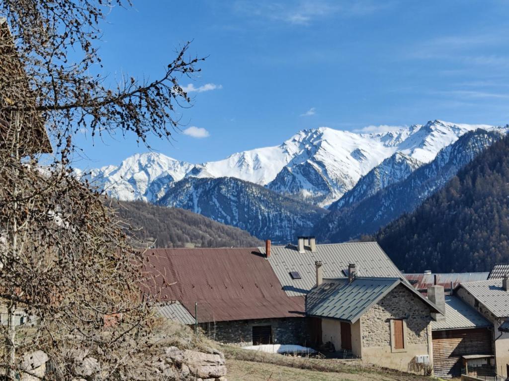 Výhľad na hory alebo výhľad na hory priamo z apartmánu