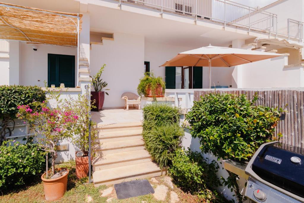 A garden outside Leukasia