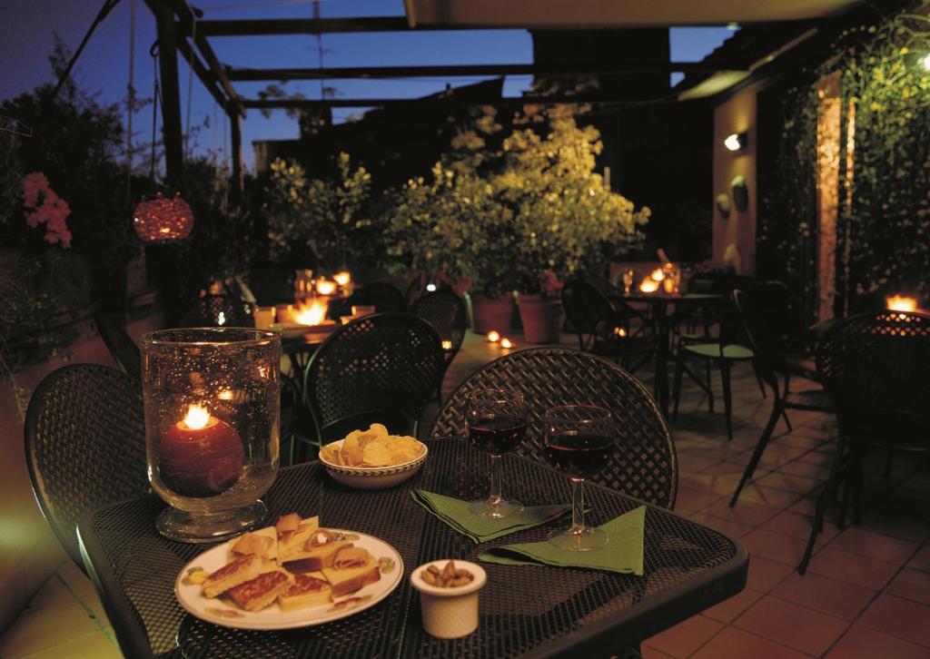 Hotel Columbia - Resim 4