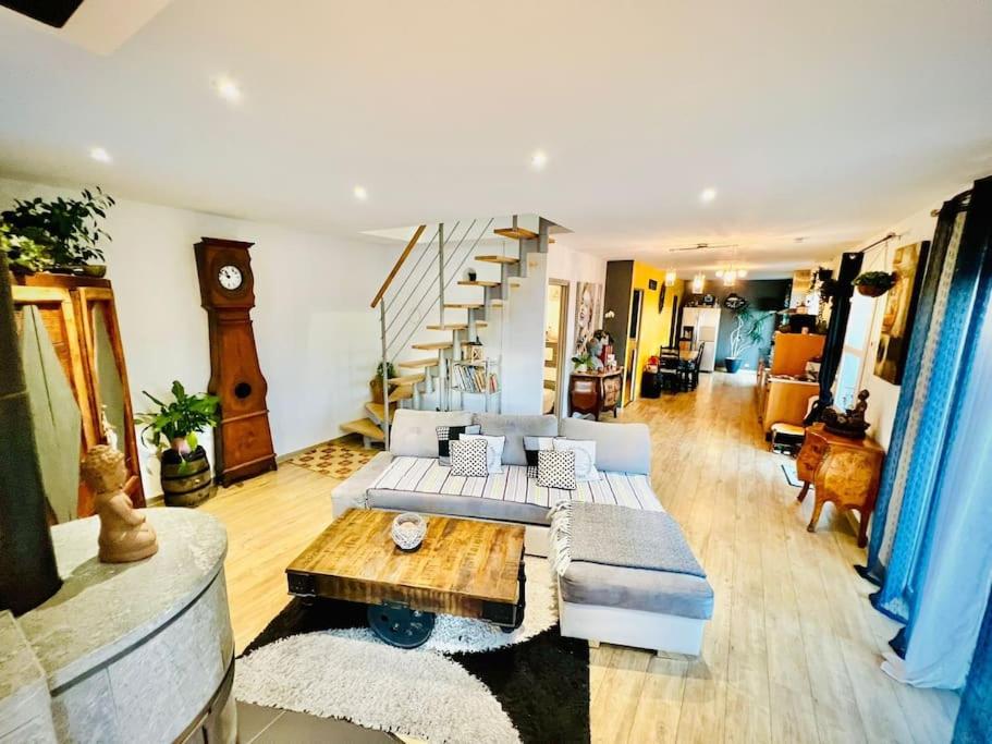 Zdjęcie z galerii obiektu Maison neuve à 10 minutes de la mer avec SPA w mieście Herbignac