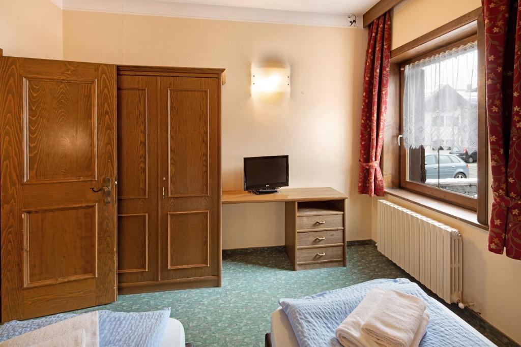 A television and/or entertainment centre at Casa San Marco n 2