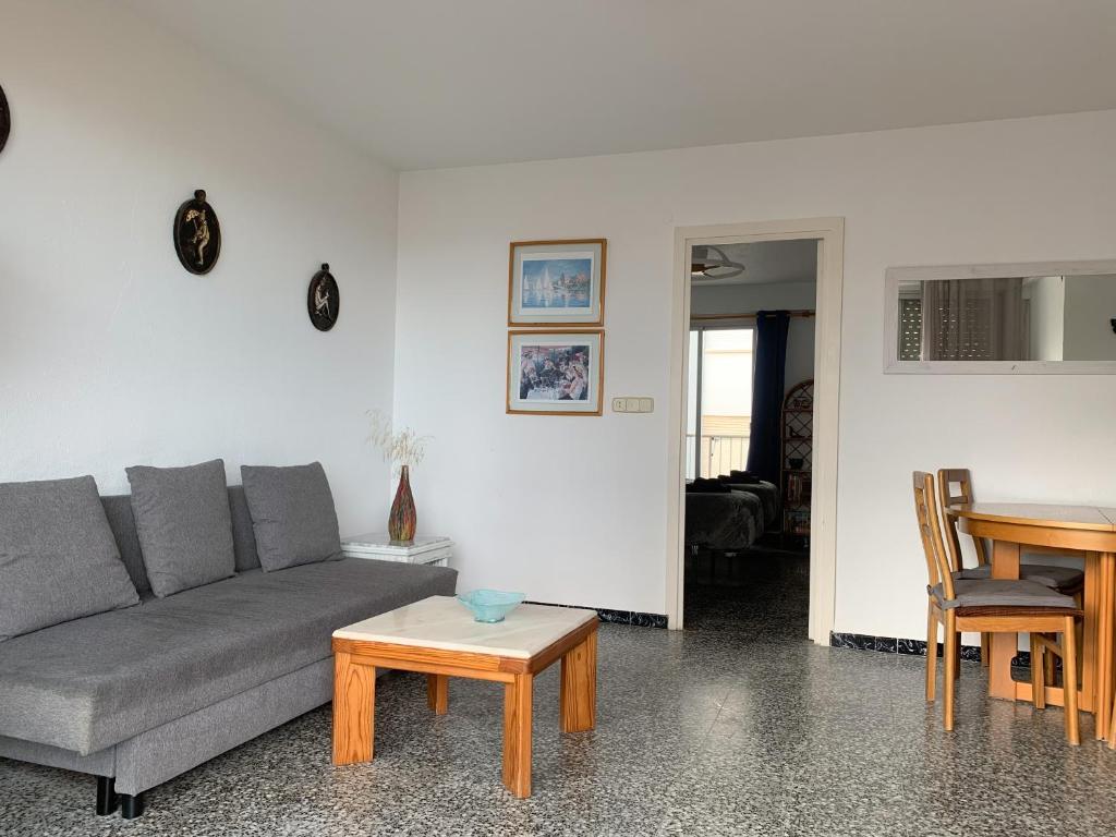 Fotografie z fotogalerie ubytování Apartamento Beatrix, primera línea, con aparcamiento v destinaci Gandía