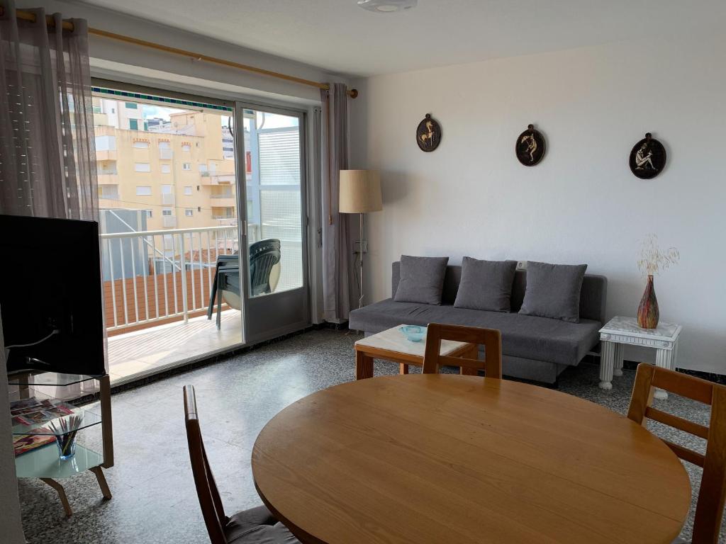 Fotografie z fotogalerie ubytování Apartamento Beatrix, primera línea, con aparcamiento v destinaci Gandía