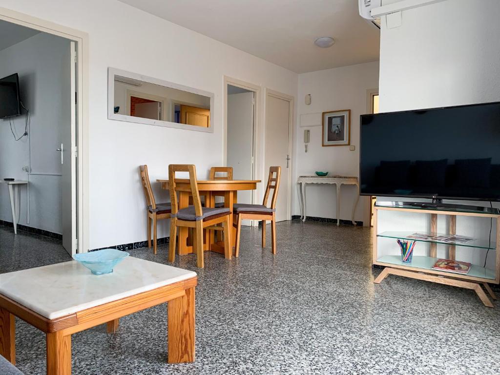 Fotografie z fotogalerie ubytování Apartamento Beatrix, primera línea, con aparcamiento v destinaci Gandía
